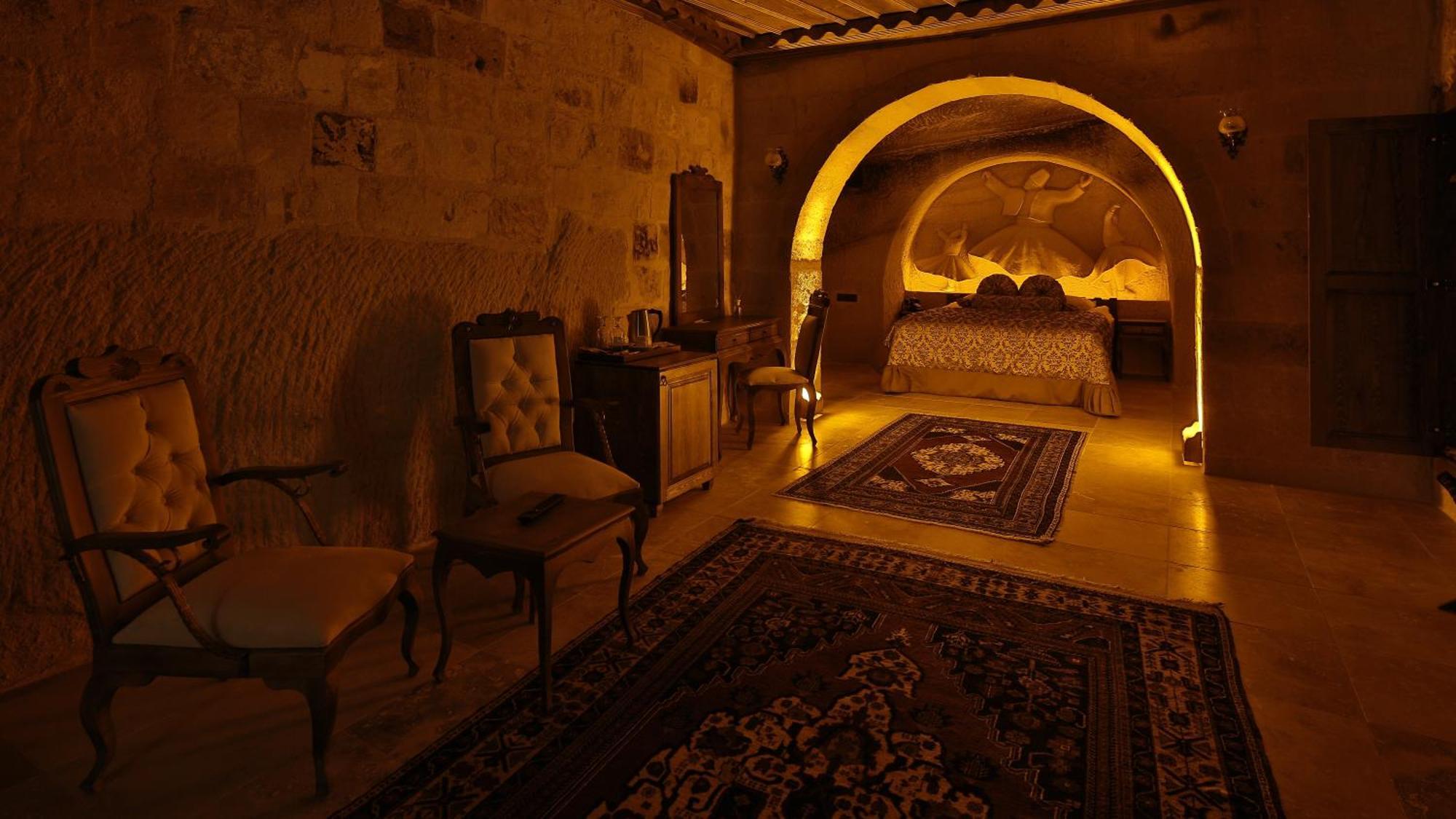 Phocas Cave Hotel