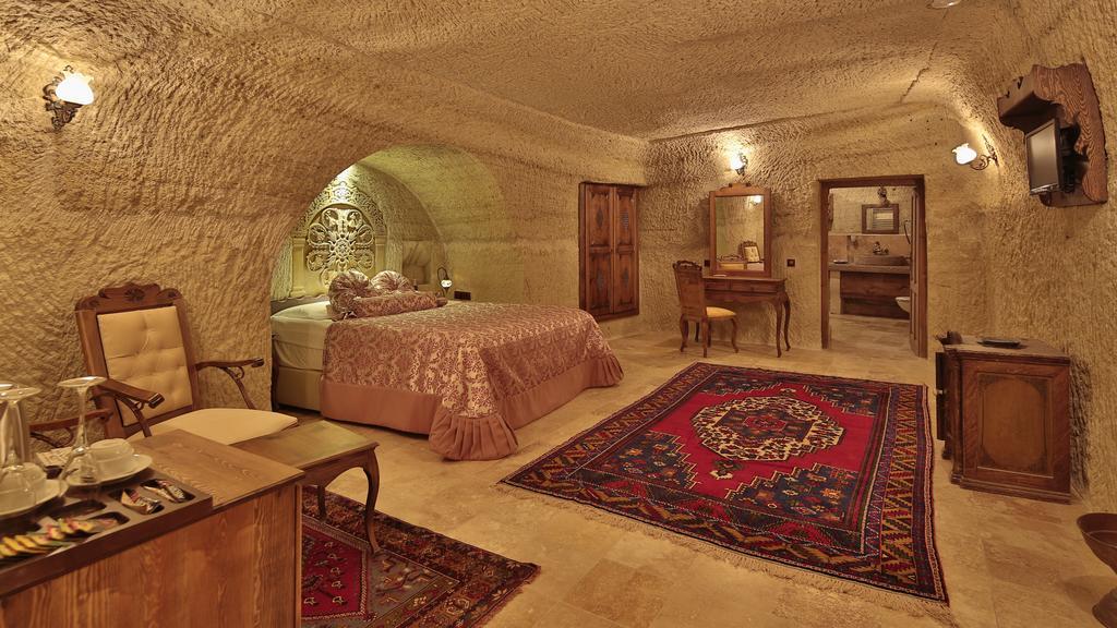 Phocas Cave Hotel